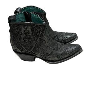 Corral western booties black leather size 8 1/2